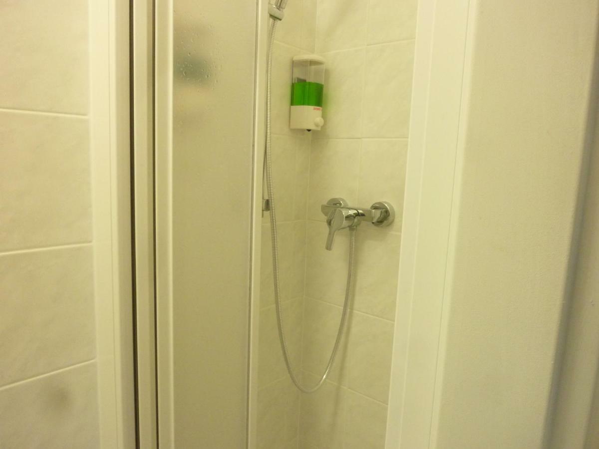 Apartman Van Ng Praga Zewnętrze zdjęcie